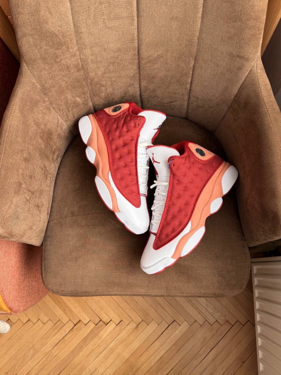 Nike Air Jordan 13 Dune Red