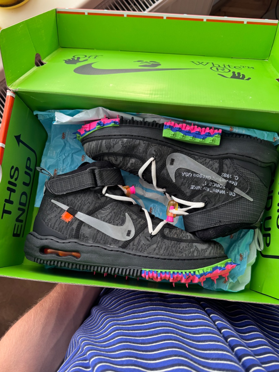 Nike Air Force 1 Mid Black x Off White