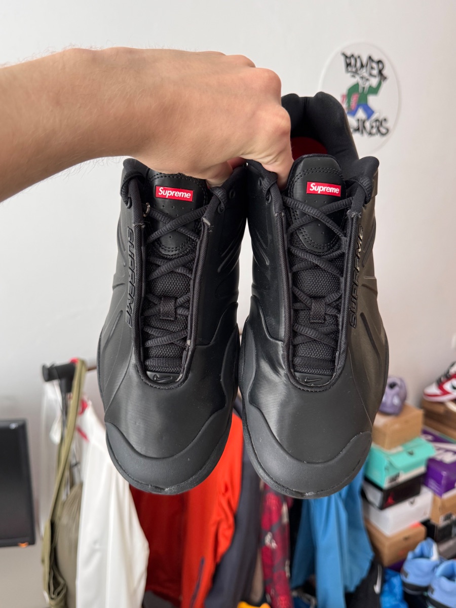 Nike Air Zoom Courtposite Black x Supreme
