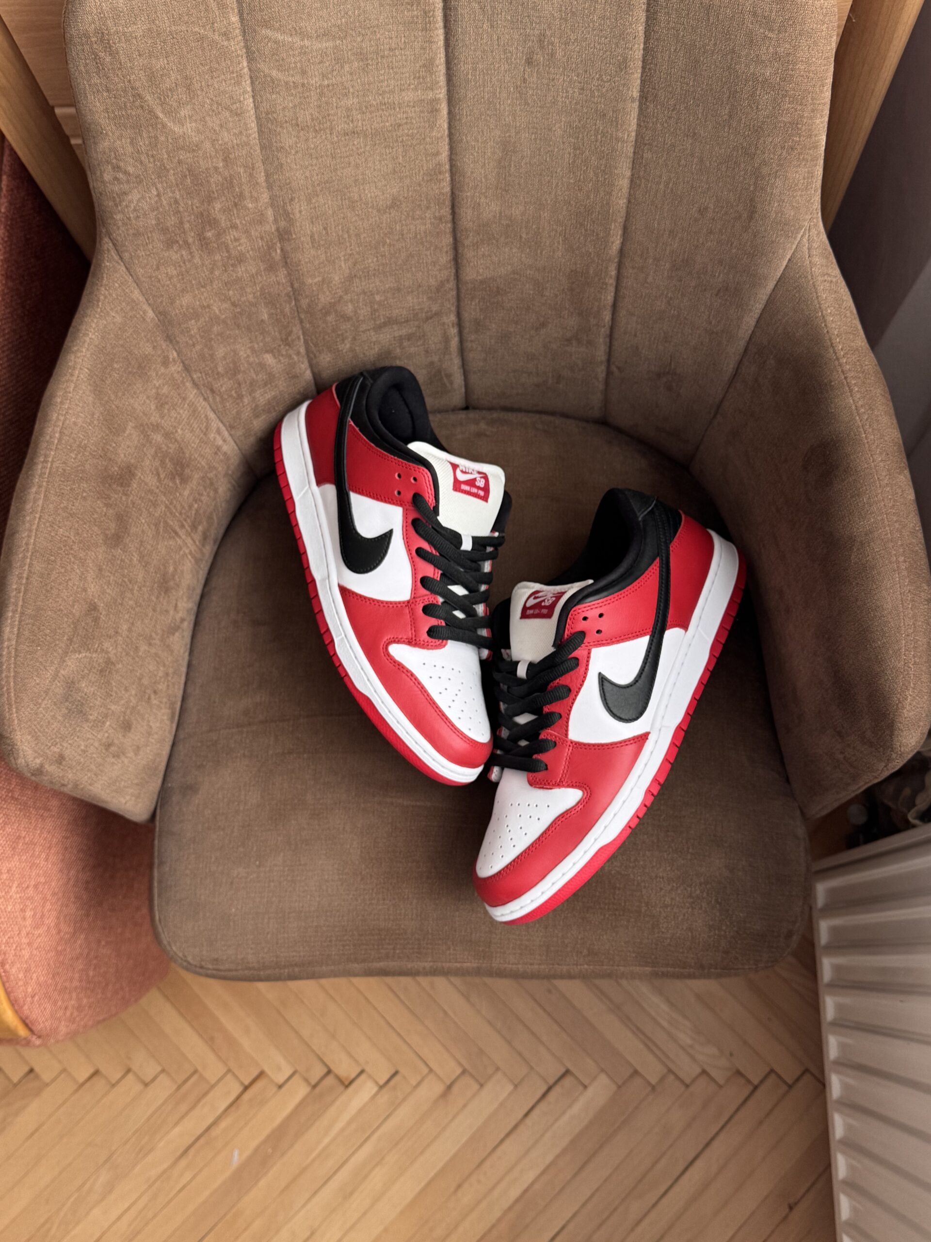 Nike Dunk Sb Low J-Pack Chicago Red